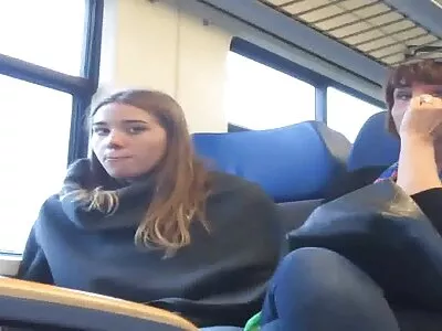 Upea teini -blondi porno 2 nauttii suuresta lelusta