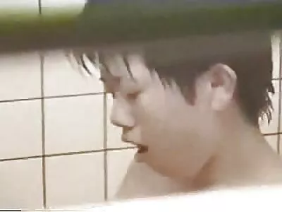 Seksikäs teini -ikäinen pullo vitun porno tibe