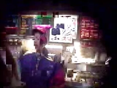 Rintava nainen ratsastaa porno td dildolla