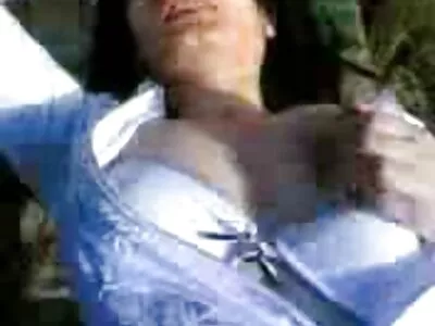 Kaunis tyttö täydellinen isot tissit handjob xxx porno ful kukko