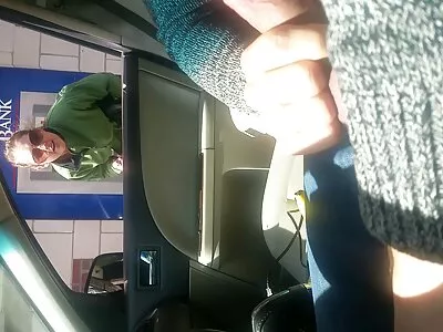 Hieronta ja fri porno suihinotto lattialla